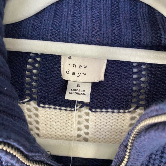 Quarter Zip Collared Pullover Sweater Blue White Stripe Universal Thread Sz S - Picture 4 of 9